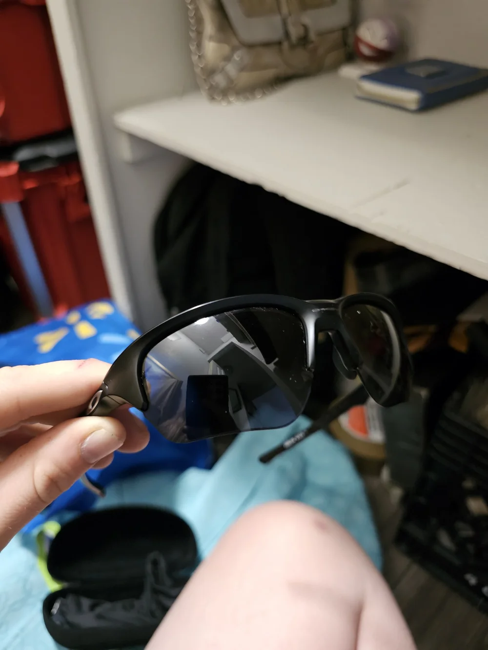 Oakley Flak Beta 2 Black Polarized Sunglasses with Protective Case